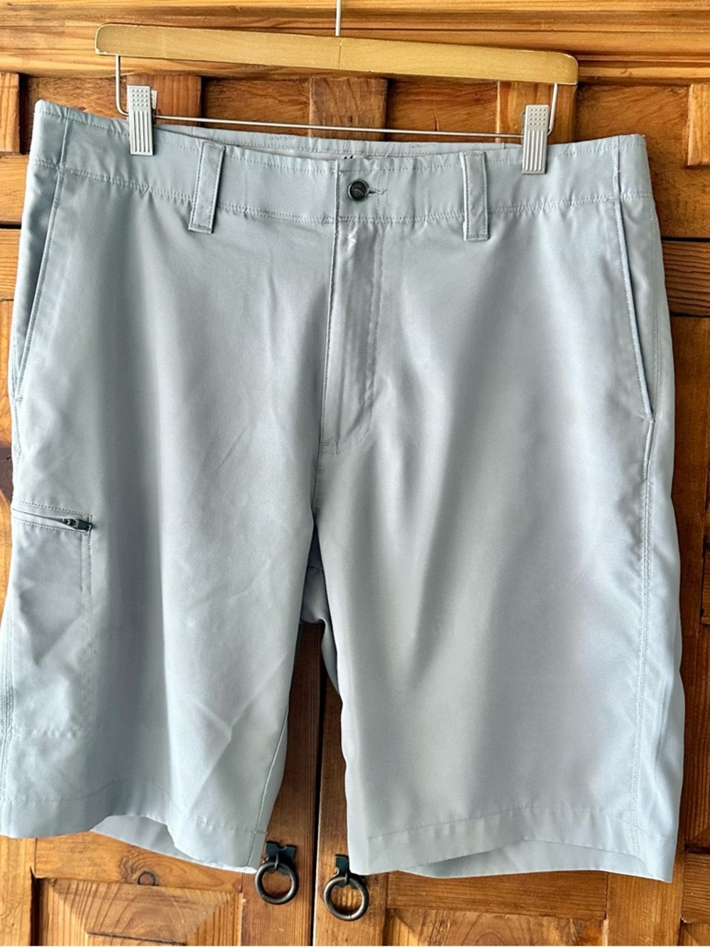 Callaway Men’s Griffin Gray Hybrid Golf Shorts, Size 38”